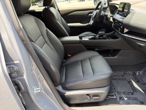 Certified 2023 Nissan Rogue SL w/ SL Premium Package FWD image 15