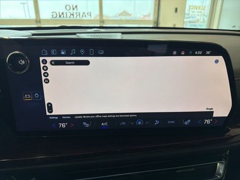 Used 2025 Chevrolet Traverse Z71 w/ Enhanced Driving Package AWD/4WD image 3