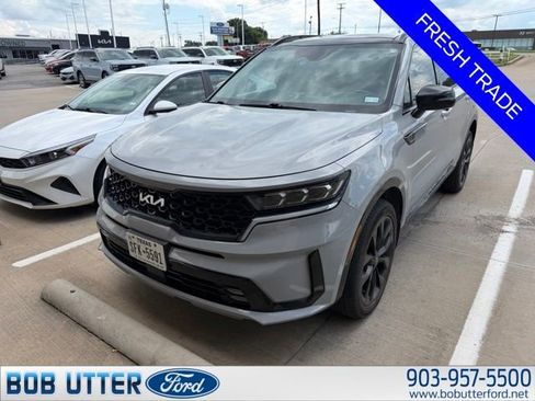 Used 2022 Kia Sorento SX AWD/4WD image 2