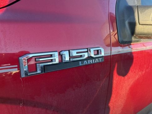 Used 2019 Ford F150 Lariat image 2
