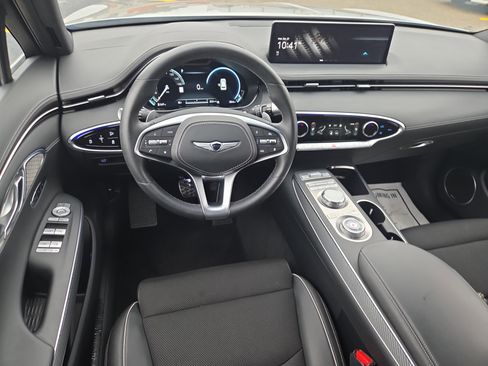 Used 2025 Genesis GV70 2.5T w/ Sport Prestige Package image 8