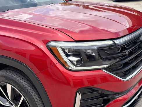 Used 2024 Volkswagen Atlas SEL Premium R-Line AWD/4WD image 35