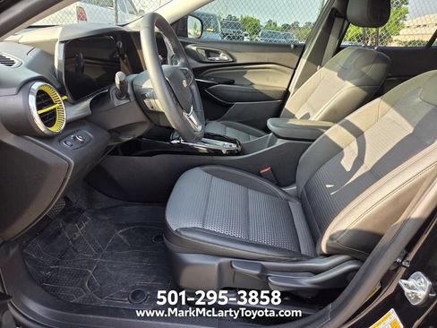 Used 2025 Chevrolet Trax LT w/ Driver Confidence Package FWD image 6