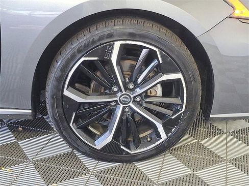 Used 2023 Nissan Altima 2.5 SR image 12