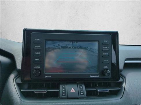 Used 2020 Toyota RAV4 XLE Premium FWD image 13