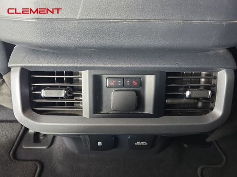 Used 2023 Ford F150 Lariat w/ Equipment Group 502A High image 31