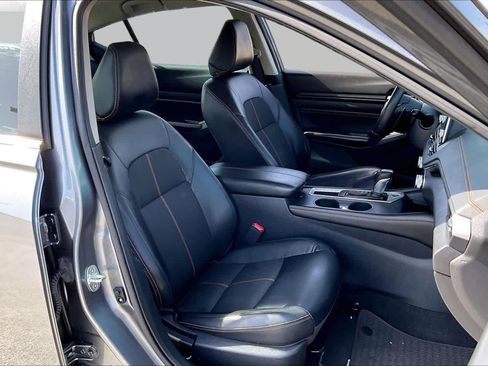 Used 2020 Nissan Altima 2.5 SR FWD image 9