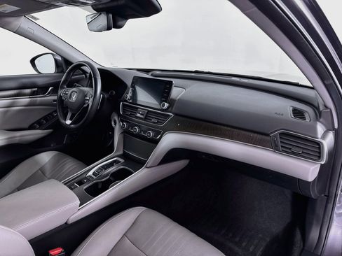 Certified 2019 Honda Accord Touring image 30