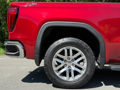 Used 2019 GMC Sierra 1500 SLT w/ SLT Premium Plus Package AWD/4WD image 11