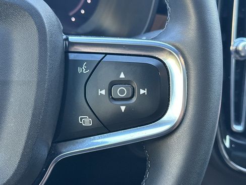 Used 2023 Volvo C40 P8 Recharge Ultimate image 28