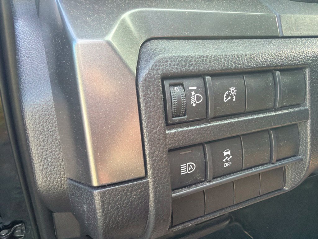 Used 2025 Toyota Tacoma TRD Sport AWD/4WD image 19