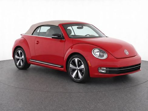 Used 2013 Volkswagen Beetle Turbo FWD image 1