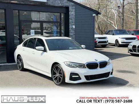 Used 2021 BMW 330i xDrive Sedan w/ M Sport Package image 12