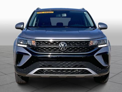 Used 2022 Volkswagen Taos SE image 3