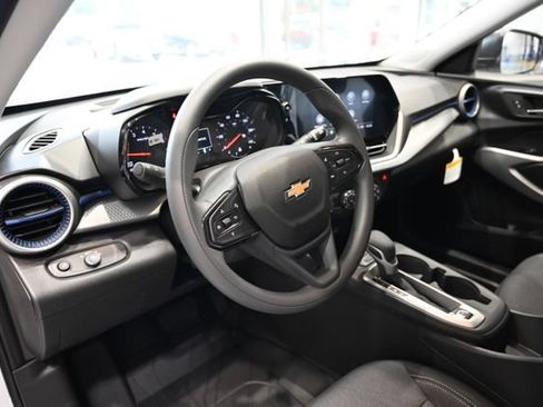 New 2026 Chevrolet Trax LS w/ Driver Confidence Package FWD image 19