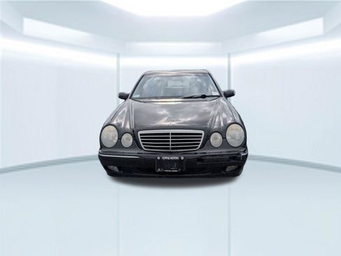 Used 2001 Mercedes-Benz E 320 4MATIC Sedan image 5