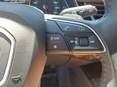 Used 2019 Audi Q7 3.0T Premium w/ Convenience Package AWD/4WD image 21