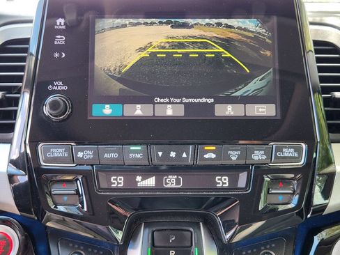 Used 2018 Honda Odyssey Elite image 13