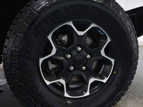 Used 2023 Jeep Wrangler Unlimited Rubicon 4xe w/ Cold Weather Group AWD/4WD image 34