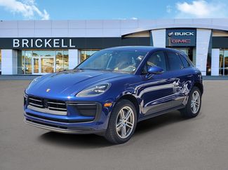 Used 2024 Porsche Macan AWD/4WD video 1