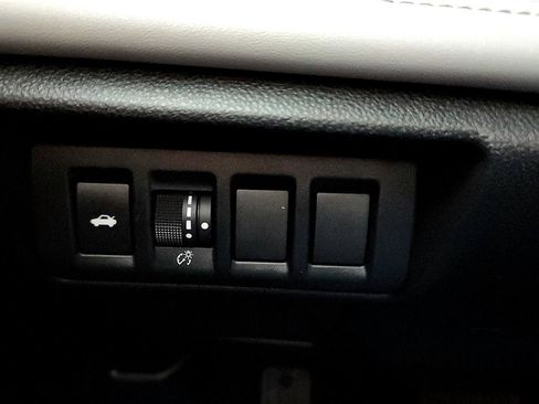 Used 2024 Subaru Legacy Limited image 33