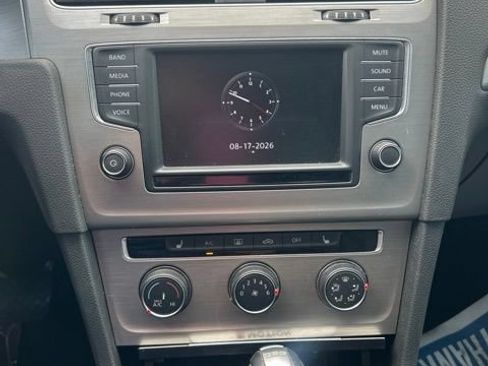 Used 2017 Volkswagen Golf S AWD/4WD image 14