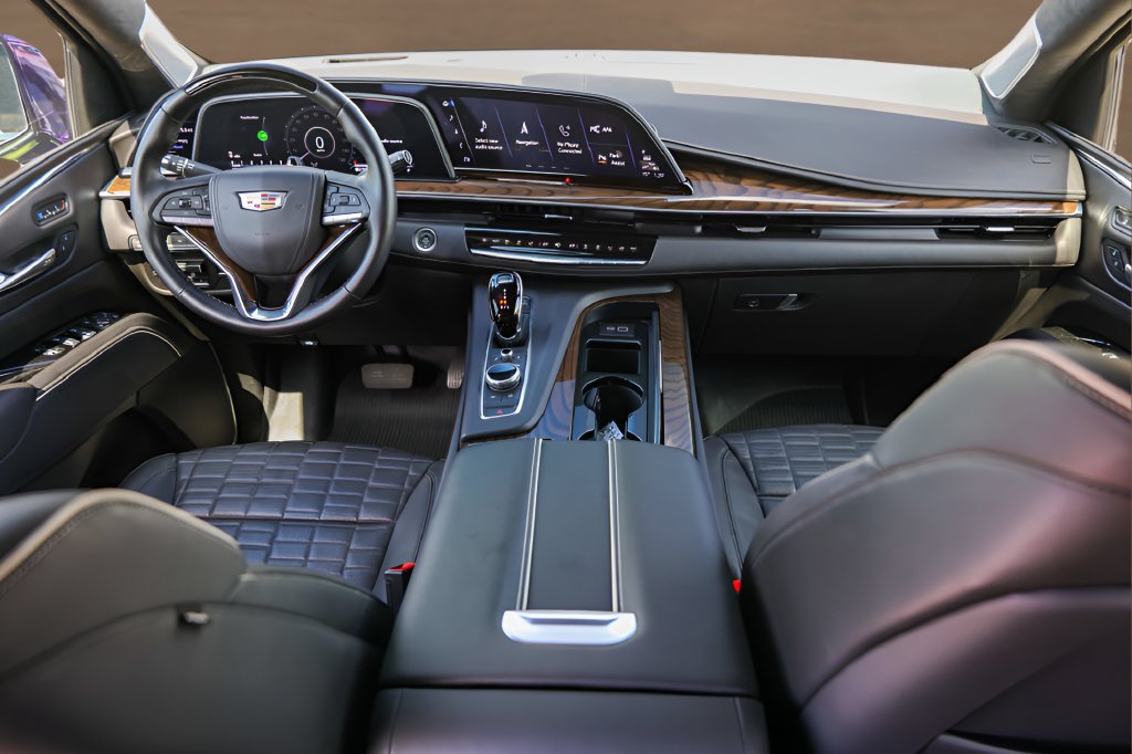 Certified 2024 Cadillac Escalade Premium Luxury Platinum w/ Heavy-Duty Trailer Package AWD/4WD image 27