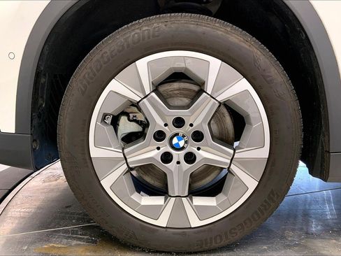 Certified 2023 BMW X1 xDrive28i w/ Premium Package AWD/4WD image 9