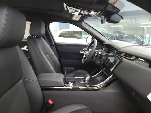 New 2026 Land Rover Range Rover Velar Dynamic SE image 10