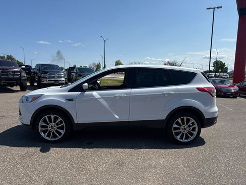Used 2016 Ford Escape SE AWD/4WD image 2