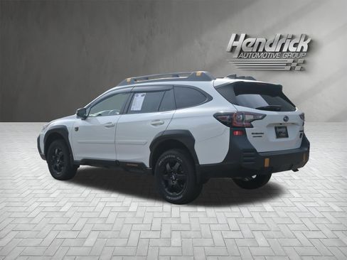 Used 2025 Subaru Outback Wilderness AWD/4WD image 7