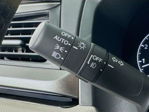 Used 2026 Honda Odyssey Touring image 15