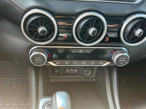 Certified 2024 Nissan Sentra SR w/ SR Premium Package image 19