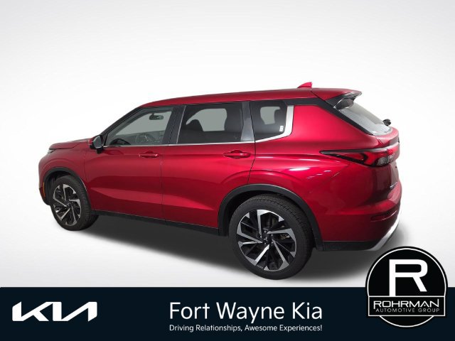 Used 2024 Mitsubishi Outlander SE AWD/4WD image 11