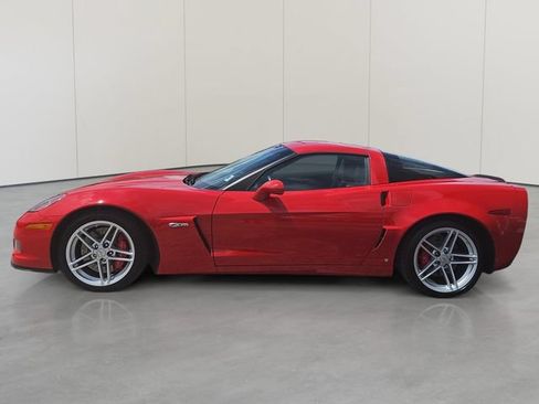 Used 2006 Chevrolet Corvette Z06 w/ Preferred Equipment Group RWD image 2