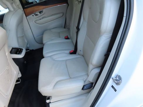 Used 2016 Volvo XC90 T6 Inscription w/ Vision Package AWD/4WD image 8