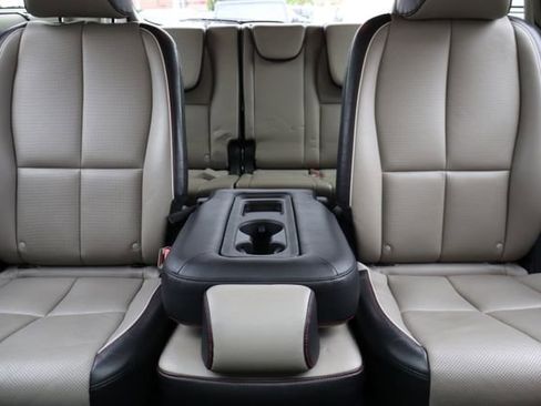Used 2020 Kia Sedona SX FWD image 41