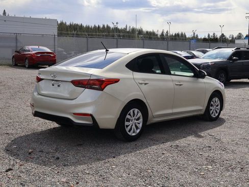 Used 2019 Hyundai Accent SE FWD image 5
