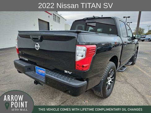 Used 2022 Nissan Titan SV w/ Accessory Utility Package image 11