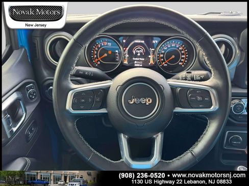 Used 2022 Jeep Wrangler Unlimited Sahara w/ Dual Top Group AWD/4WD image 33