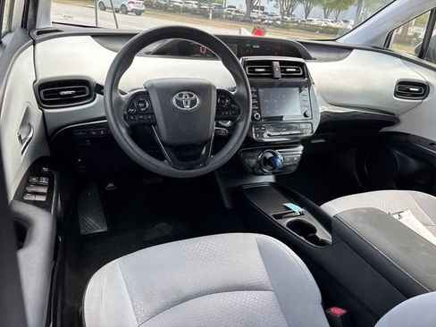 Used 2022 Toyota Prius LE FWD image 17