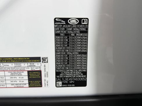 New 2026 Land Rover Range Rover Sport Dynamic SE AWD/4WD image 19