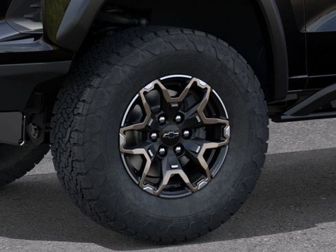 New 2026 Chevrolet Colorado ZR2 image 9