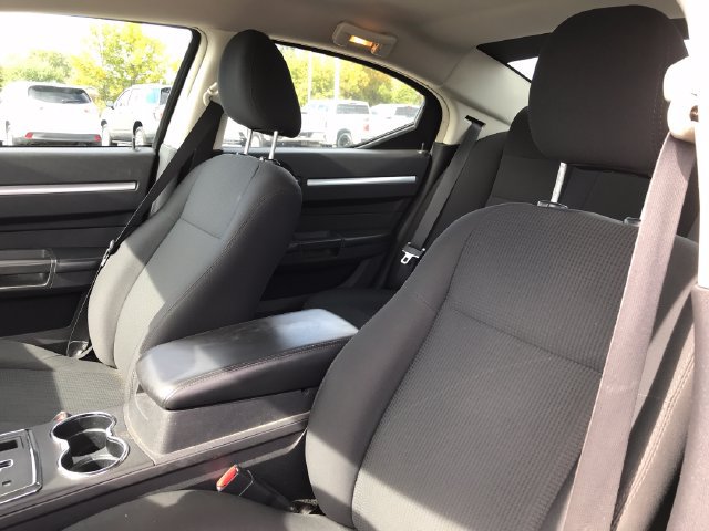 Used 2008 Dodge Charger SE RWD image 5