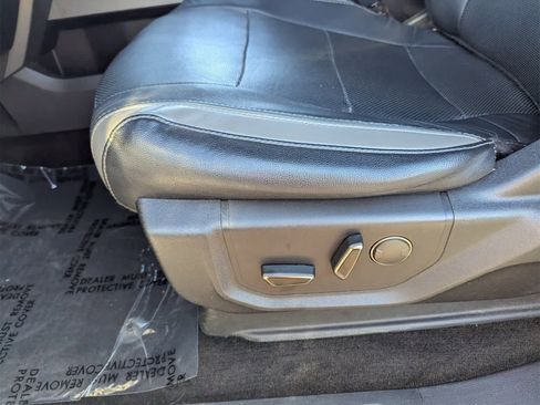 Used 2018 Ford F150 Raptor w/ Equipment Group 801A Mid image 23