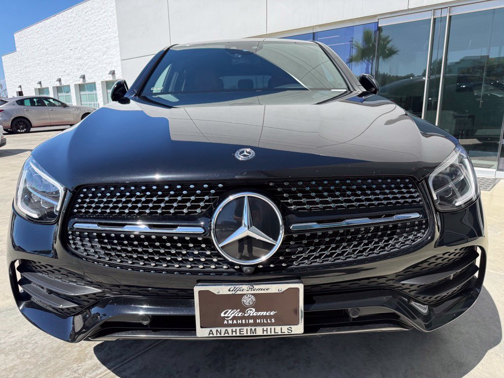 Used 2020 Mercedes-Benz GLC 300 4MATIC Coupe image 4