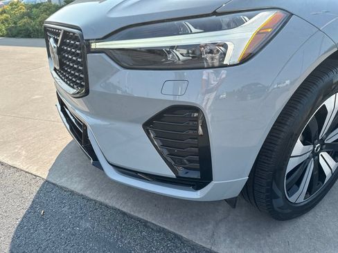 Certified 2025 Volvo XC60 T8 Core w/ Protection Package Premier AWD/4WD image 11