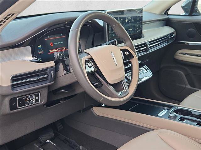 Used 2023 Lincoln Corsair FWD image 10