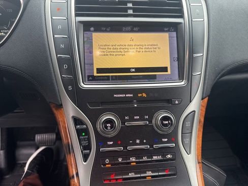 Used 2019 Lincoln Nautilus Select image 11