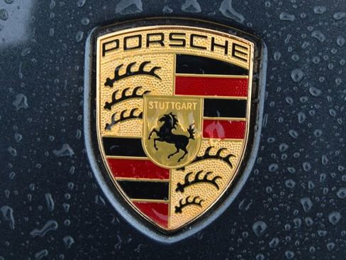 Used 2022 Porsche Taycan 4S image 10